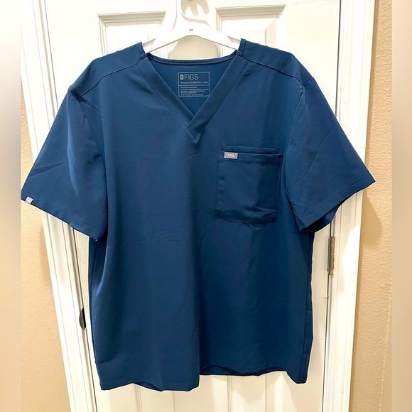 FIGS Leon scrub top size 2X blue short sleeve - Picture 1 of 8